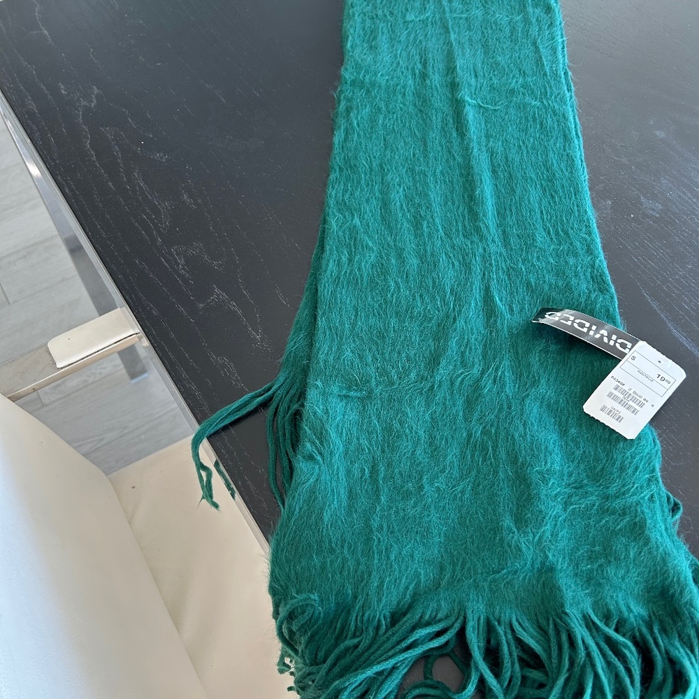 Green Soft Scarf NWT